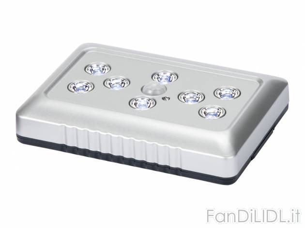 Lampada sottopensile LED con sensore di movimento Livarno Lux, prezzo 6.99 € 
- ...