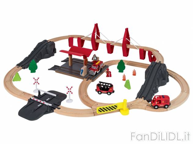 Pista Fattoria o Vigili del fuoco Playtive, prezzo 19.99 &#8364; 
- Batterie ...