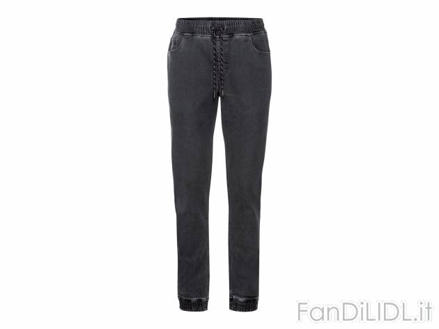 Joggers in jeans da uomo Livergy, prezzo 11.99 &#8364; 
Misure: 46-54
Taglie ...