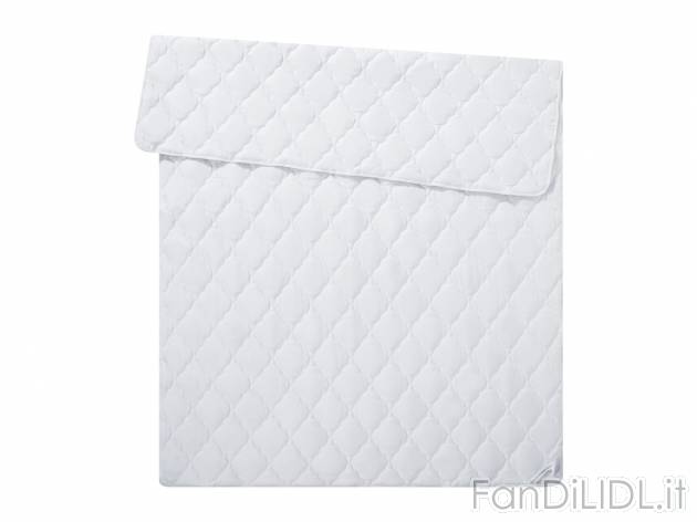 Piumino matrimoniale Meradiso, prezzo 17.99 € 
Imbottitura realizzata in 100% ...