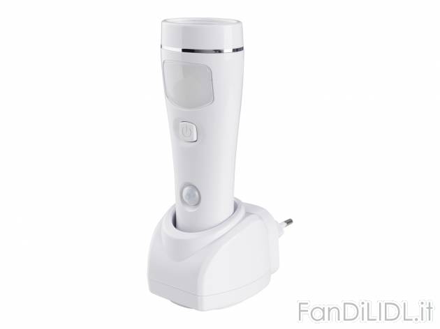 Torcia LED multifunzione Livarno Lux, prezzo 8.99 € 
- 3 in 1: torcia tascabile ...