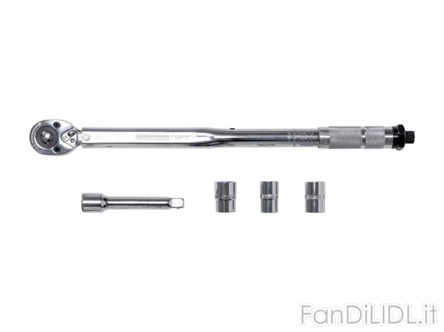 Chiave dinamometrica , prezzo 19.99 € 
- Coppia regolabile: 80 - 210 Nm
In dotazione
- ...