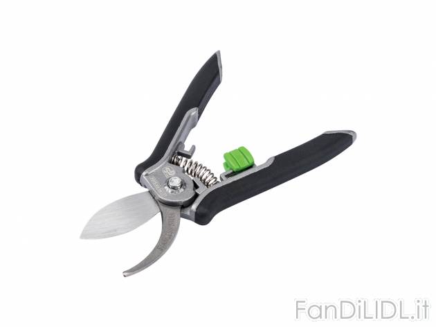 Forbici da giardinaggio Parkside, prezzo 4.99 &#8364; 
2 pezzi 
- Lame in acciaio ...