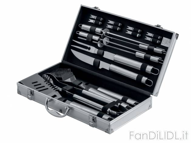 Set utensili per grill , prezzo 19.99 €  
-  In pratica valigetta