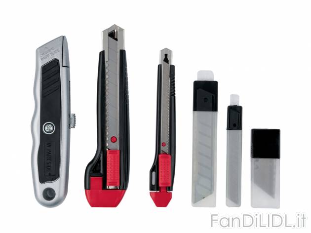 Set taglierini Parkside, prezzo 4.99 &#8364; 
33 pezzi 
- Taglierino per moquette, ...