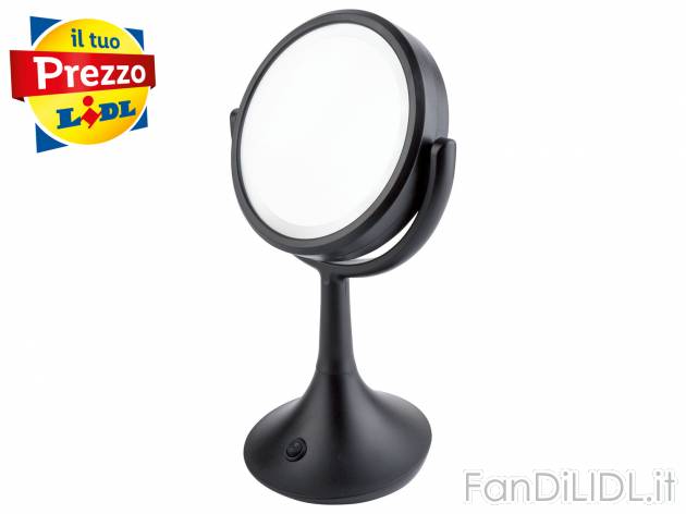 Specchio a LED per il trucco Livarno, prezzo 12.99 &#8364; 
- Girevole a 360&deg; ...