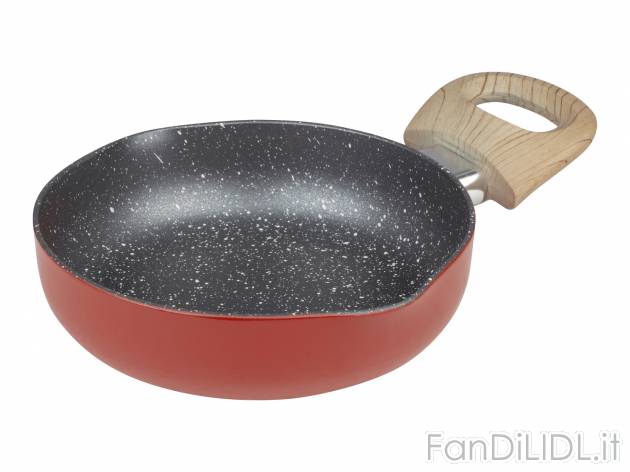 Padella per uova Tognana, prezzo 9.79 &#8364; 
Ø 16 cm 
- Interno a 4 strati ...