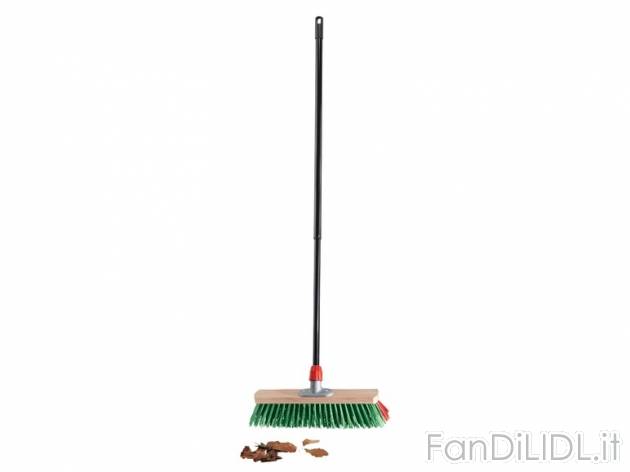 Scopa da esterni Florabest, prezzo 6,99 &#8364; per Alla confezione 
- Con manico ...