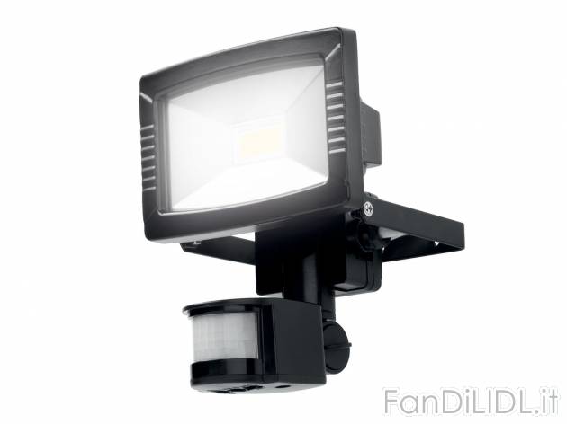 Faro LED con rilevatore di movimento Livarno, prezzo 19.99 € 
- 22 W, 4000 K ...
