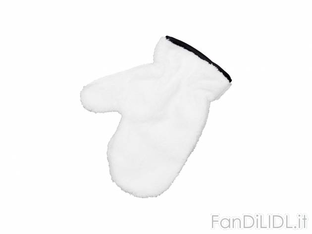 Spugnetta struccante o guanti da bagno Livarno, prezzo 2.99 € 
- Lavabili e riutilizzabili
- ...