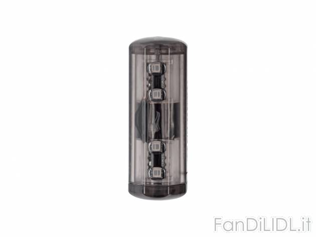 Luce da corsa a dinamo Crivit, prezzo 3.99 &#8364; 
- I LED si caricano durante ...