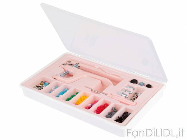 Set bottoni a pressione con pinza Crelando, prezzo 9.99 &#8364; 
In dotazione
- ...