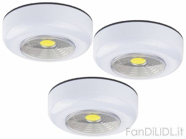 Punto luce LED a batteria Livarno, prezzo 4.99 &#8364; 
3 pezzi 
- Luce bianca ...