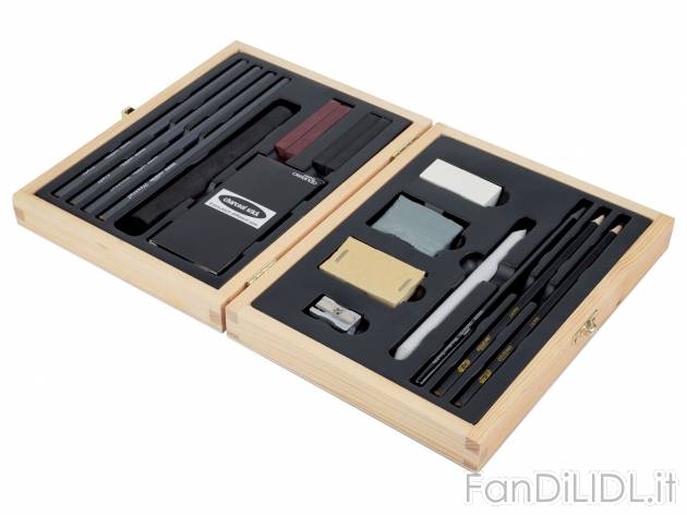 Set da disegno con carboncino Crelando, prezzo 6.99 € 
26 pezzi 
- Con scatola ...
