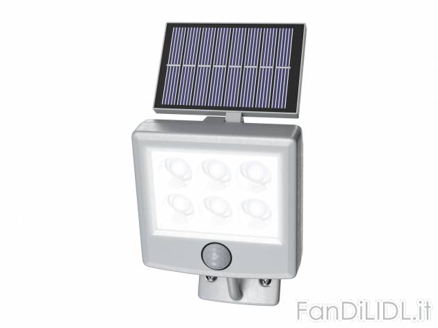 Faro LED ad energia solare con sensore di movimento Livarno, prezzo 9.99 &#8364; ...