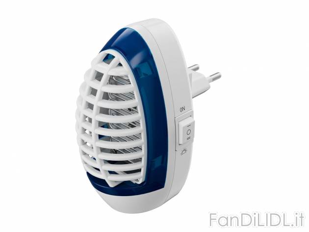Lampada insetticida LED da presa Livarno, prezzo 5.99 &#8364; 
- Con sensore ...