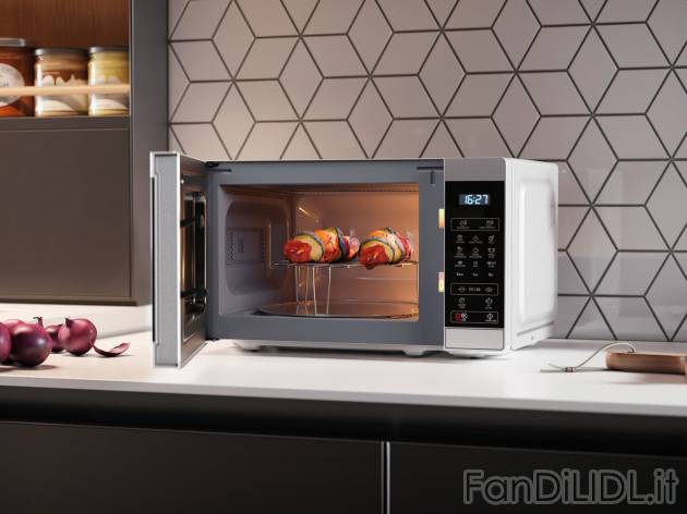 Microonde con funzione grill Sharp, prezzo 99.00 &#8364; 
- 8 programmi automatici, ...