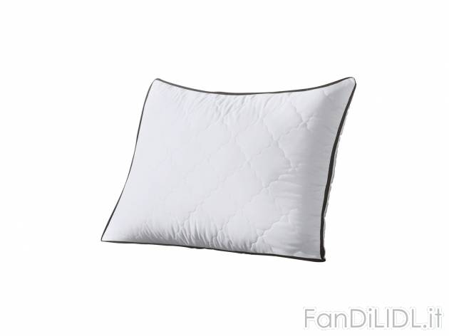 Cuscino 50x80 cm , prezzo 11.99 &#8364; per Alla confezione 
- Federa trapuntata ...