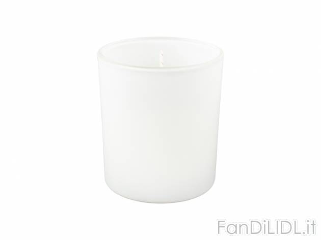 Candela profumata in bicchiere Livarno, prezzo 3.49 &#8364; 
- Con 100% cera ...