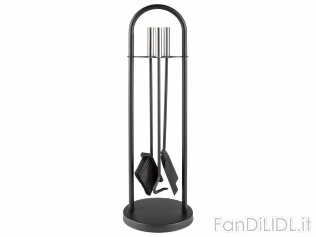 Set attrezzi per camino o portalegna Livarno, prezzo 17.99 &#8364; 
- In acciaio ...