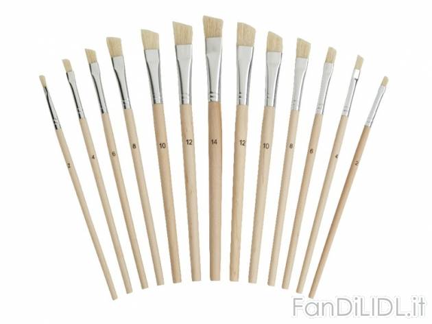 Set pennelli, 13 pezzi , prezzo 1,99 &#8364; per Al set 
- Misure: 2 x 2/4/6/8/10/12 ...
