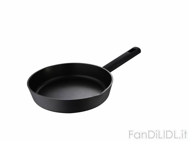 Padella in alluminio Masterpro, prezzo 17.99 &#8364; 
Ø 24 cm 
- Doppio beccuccio
- ...