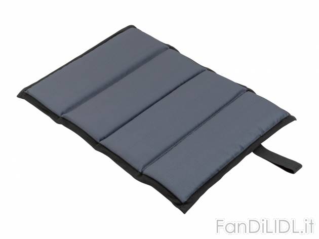 Cuscino pieghevole termoisolante Livarno, prezzo 5.99 &#8364; 
30 x 40 cm 
- ...