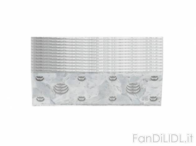 Staffe angolari o piatte Parkside, prezzo 3.99 &#8364; 
4, 6, 10, 12, 16 o 24 ...