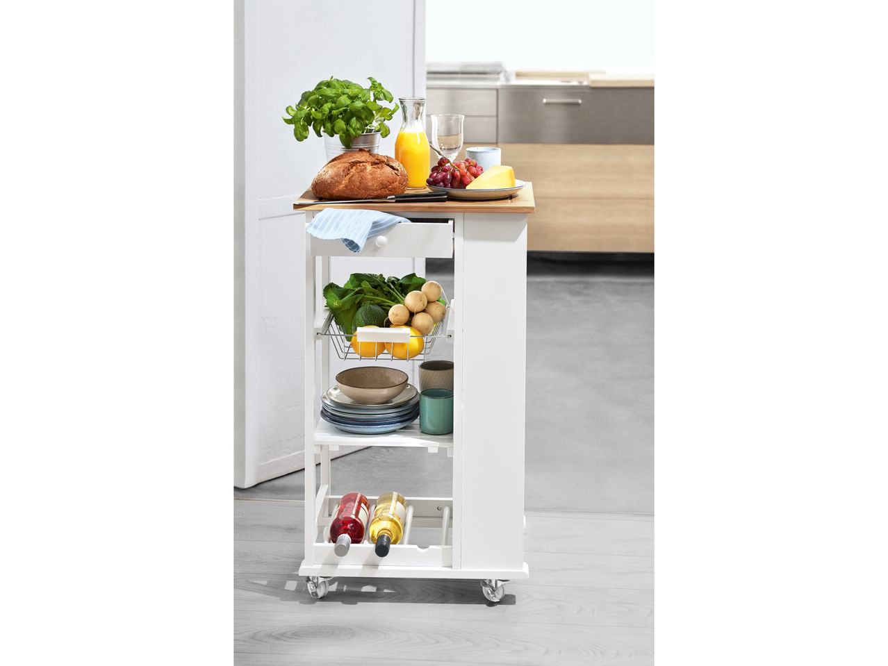 Carrello da cucina , prezzo 49 EUR
Carrello da cucina
- Dimensioni: 50 x 86,5 ...