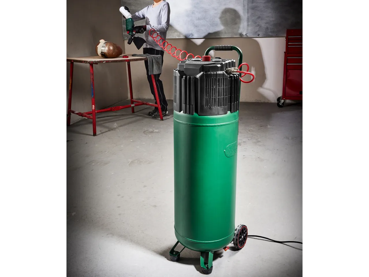 Compressore verticale , prezzo 149 EUR
Compressore verticale 50L
- Motore senza ...