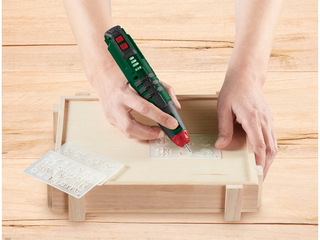 Pistola per colla a caldo o incisore , prezzo 12.99 EUR
Pistola per colla a caldo ...