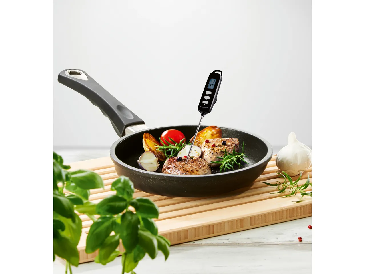 Termometro digitale per alimenti , prezzo 5.99 EUR
Termometro digitale per alimenti ...