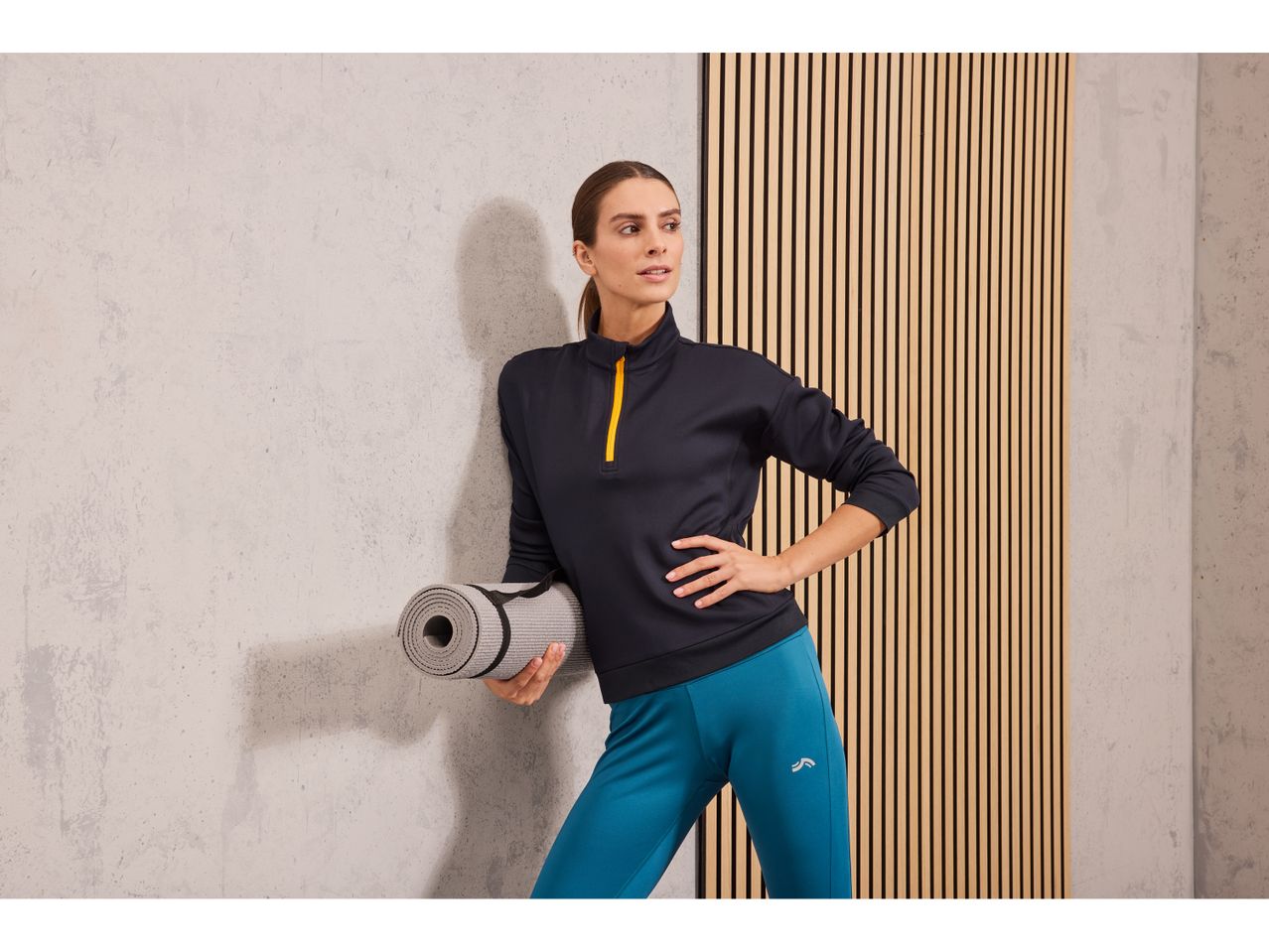 Felpa sportiva da donna , prezzo 8,99 EUR
Felpa sportiva da donna Coupon - Misure: ...