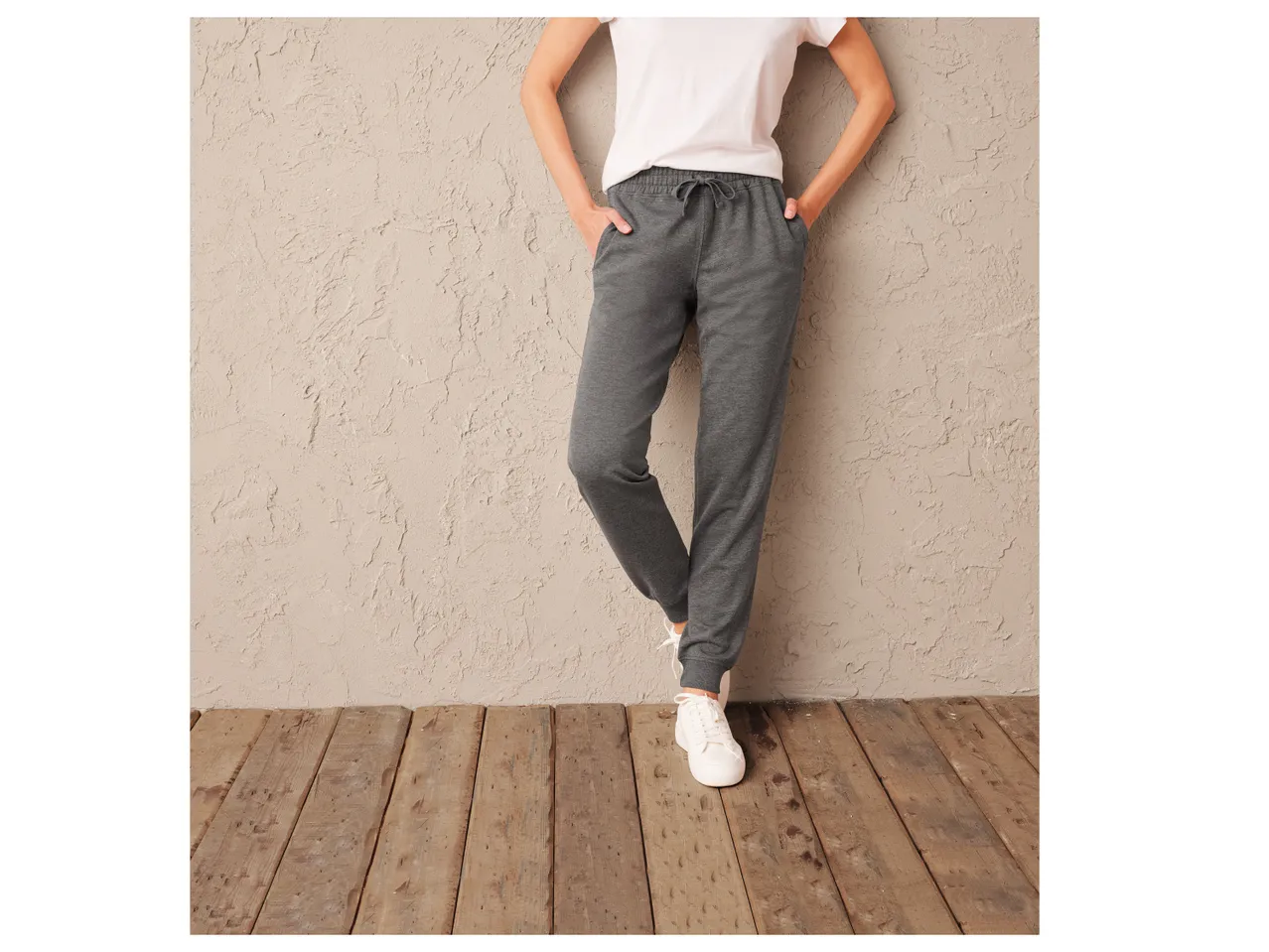 Pantaloni sportivi da donna , prezzo 9.99 EUR 
Pantaloni sportivi da donna Misure: ...