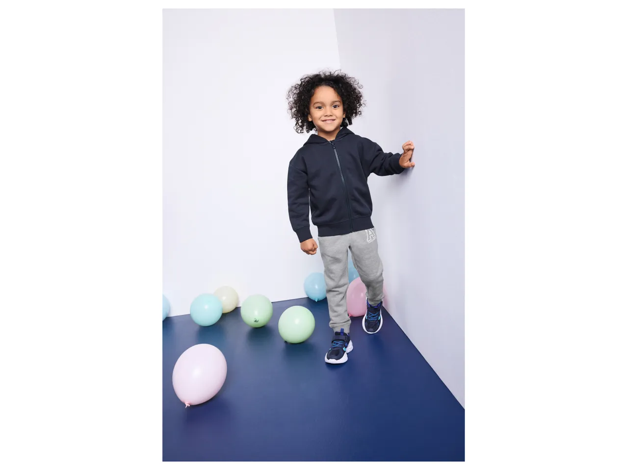 Pantaloni sportivi da bambino , prezzo 4.99 EUR
