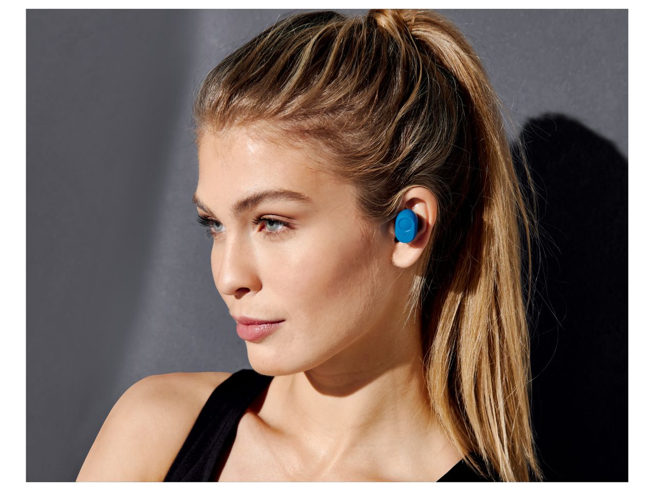 Cuffie auricolari bluetooth con altoparlante , prezzo 24.99 EUR
Cuffie auricolari ...