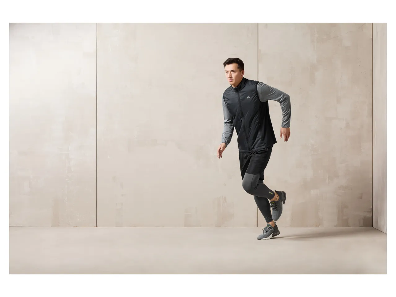 Gilet sportivo da uomo , prezzo 9.99 EUR