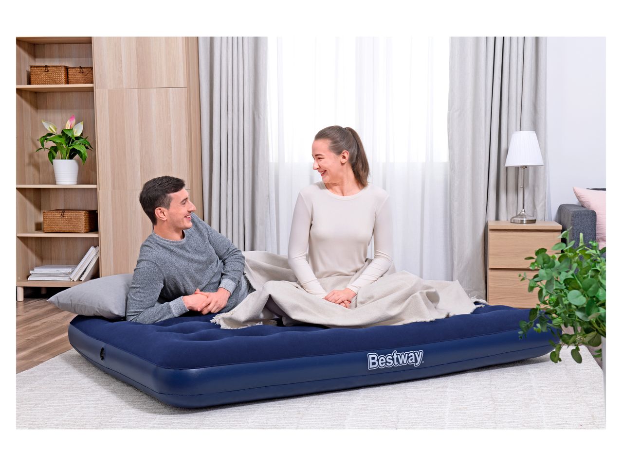 Materasso gonfiabile , prezzo 17.99 EUR