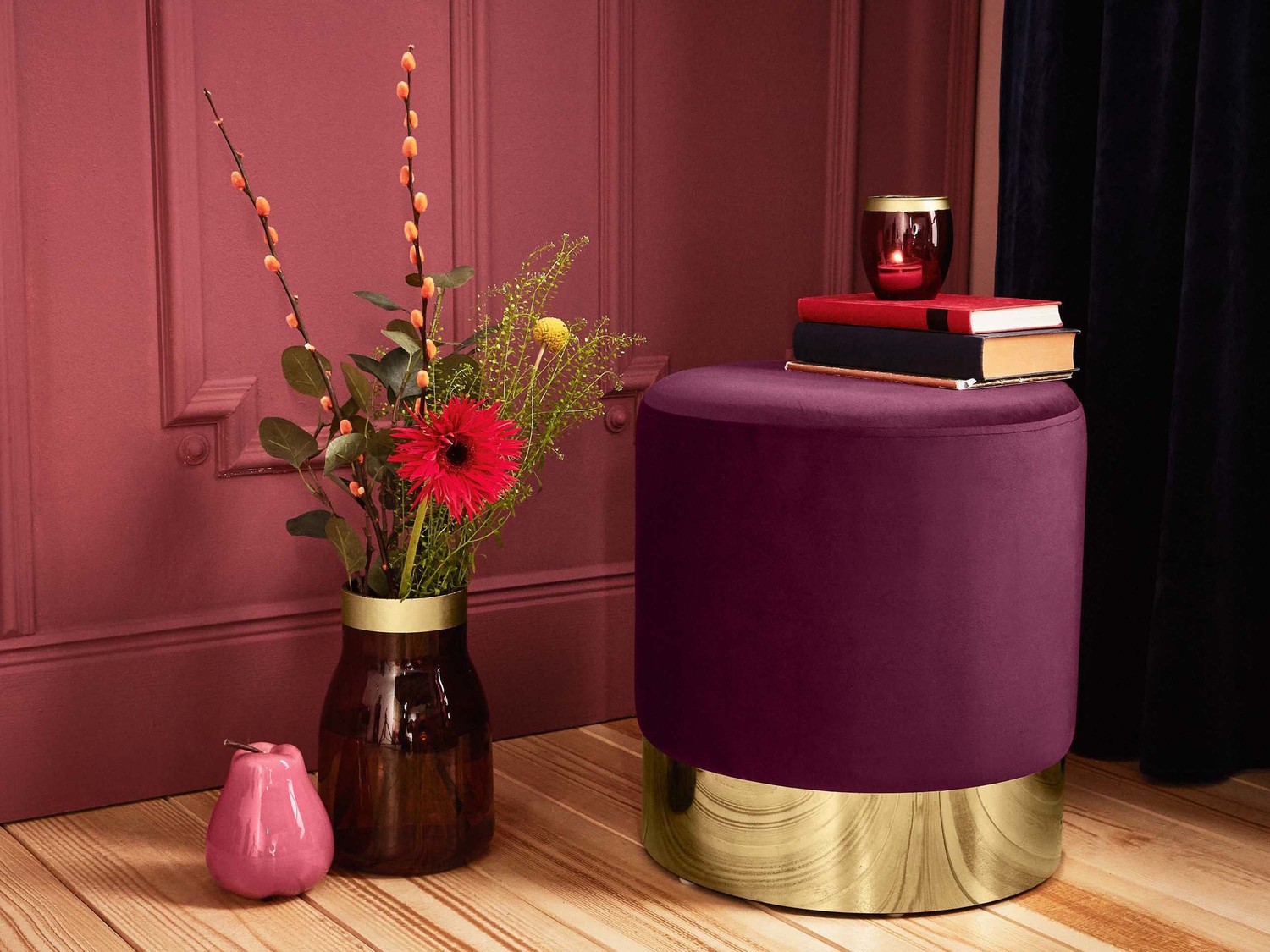 Pouf Livarno Living, prezzo 29.99 €
- Con rivestimento in velluto e ...
