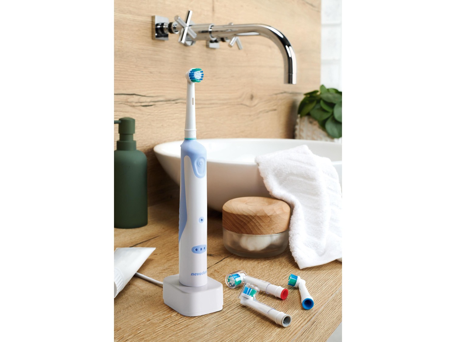 Spazzolino da denti elettrico Nevadent, prezzo 17.99 &#8364; 
- 3 impostazioni ...