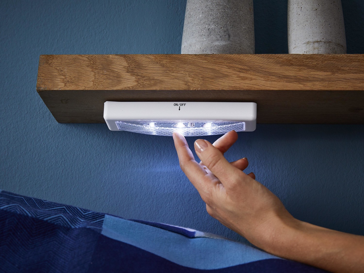 Barra LED per interni, 2 pezzi Livarno Lux, prezzo 4.99 €
- Impiego versatile ...
