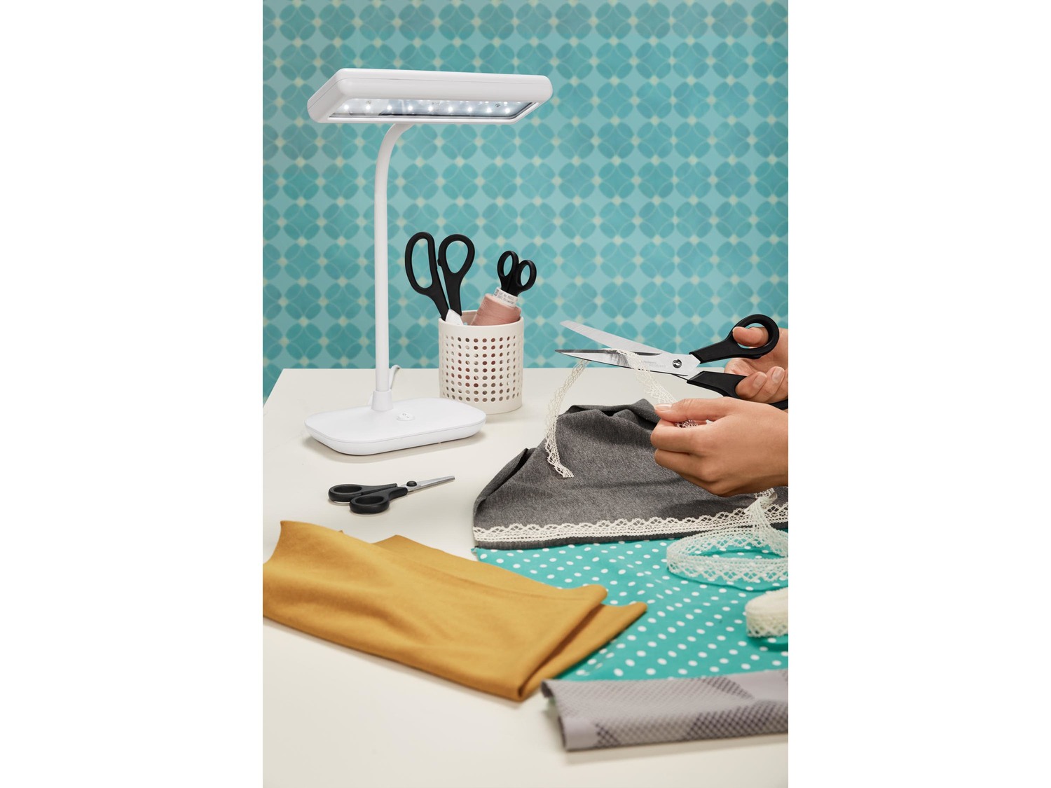 Set forbici, 4 pezzi Crelando, prezzo 3.99 €