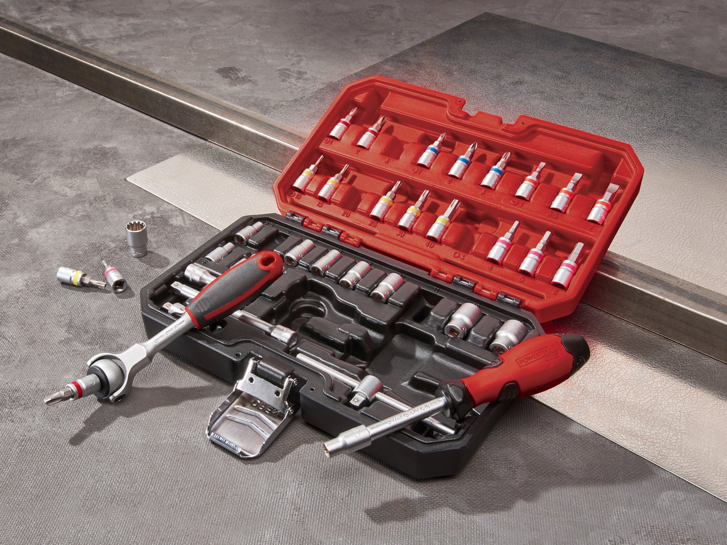 Set chiavi a cricco Powerfix, le prix 19.99 €
37 o 39 pezzi
- In acciaio ...