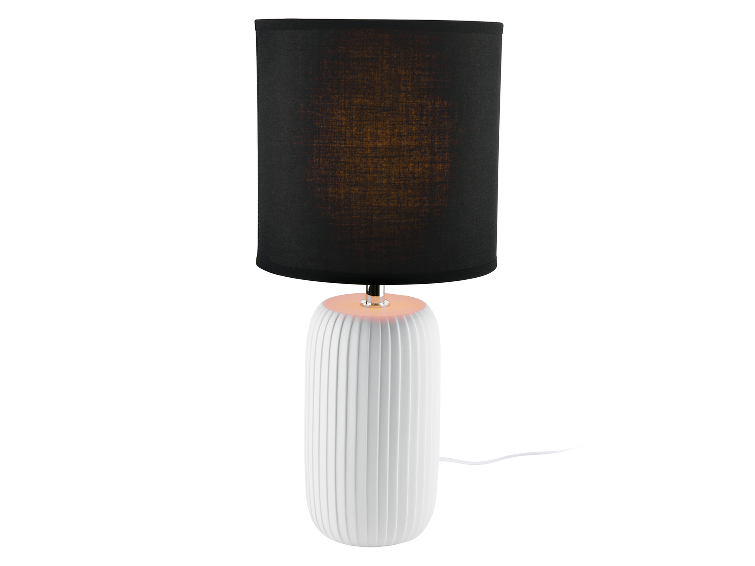 Lampada da tavolo Livarno Lux, le prix 12.99 €
- Paralume in tessuto
- ...