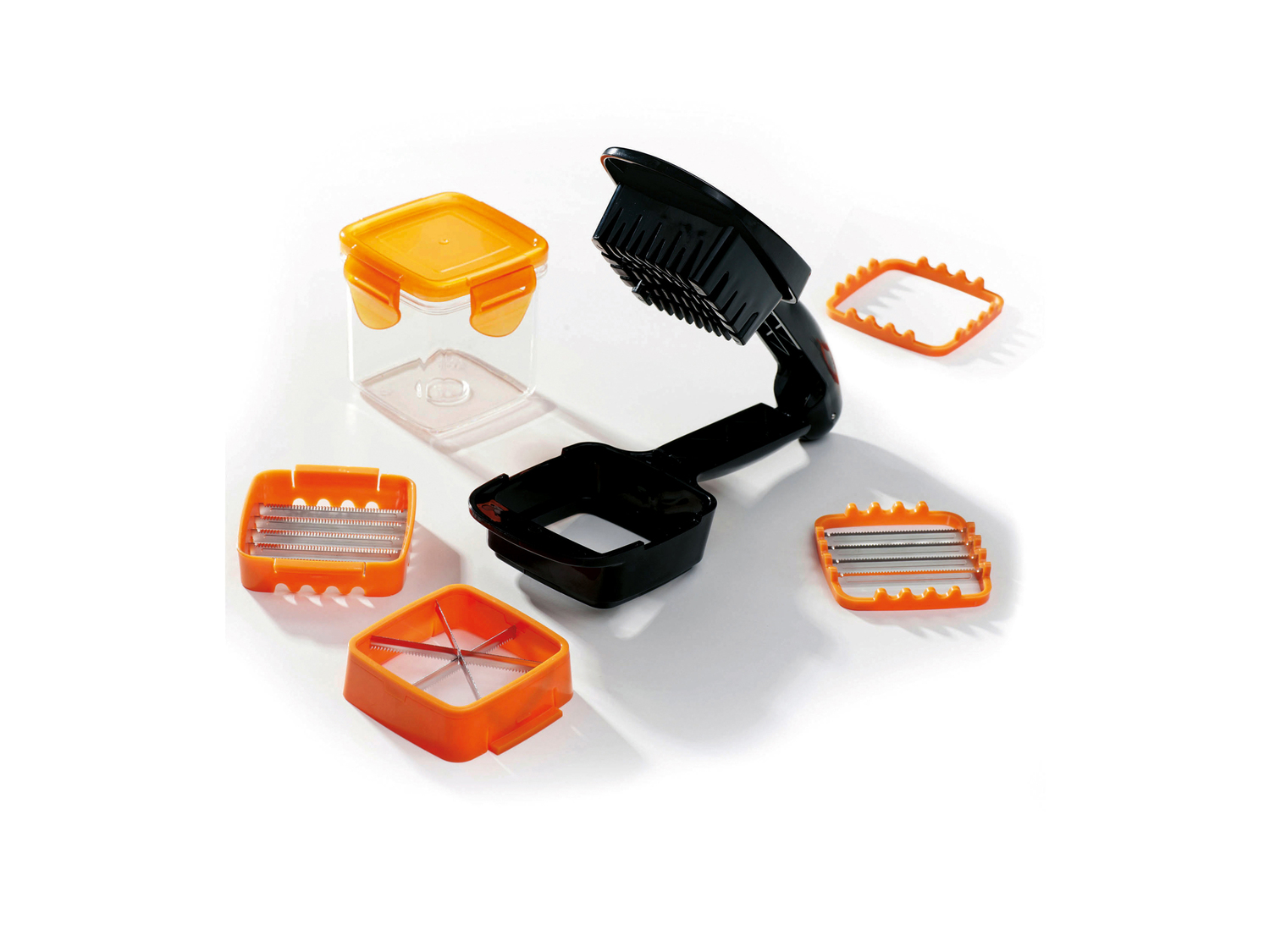 Affettatutto "Nicer Dicer" Genius, prezzo 17.99 €
- ...