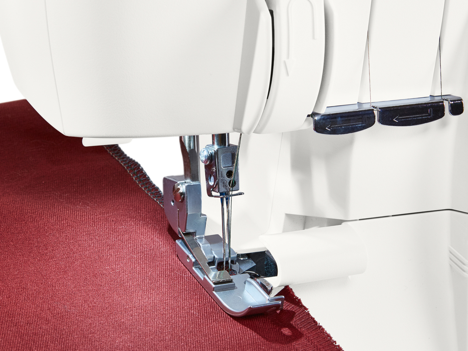 Tagliacuci Singer S14-78, prezzo 179.00 €
- Cuce, rifinisce e ritaglia
- 12 ...