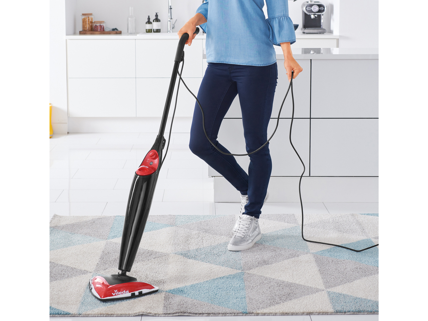 Scopa a vapore Vileda, prezzo 49.00 €
4 panni in microfibra inclusi
- Per ...