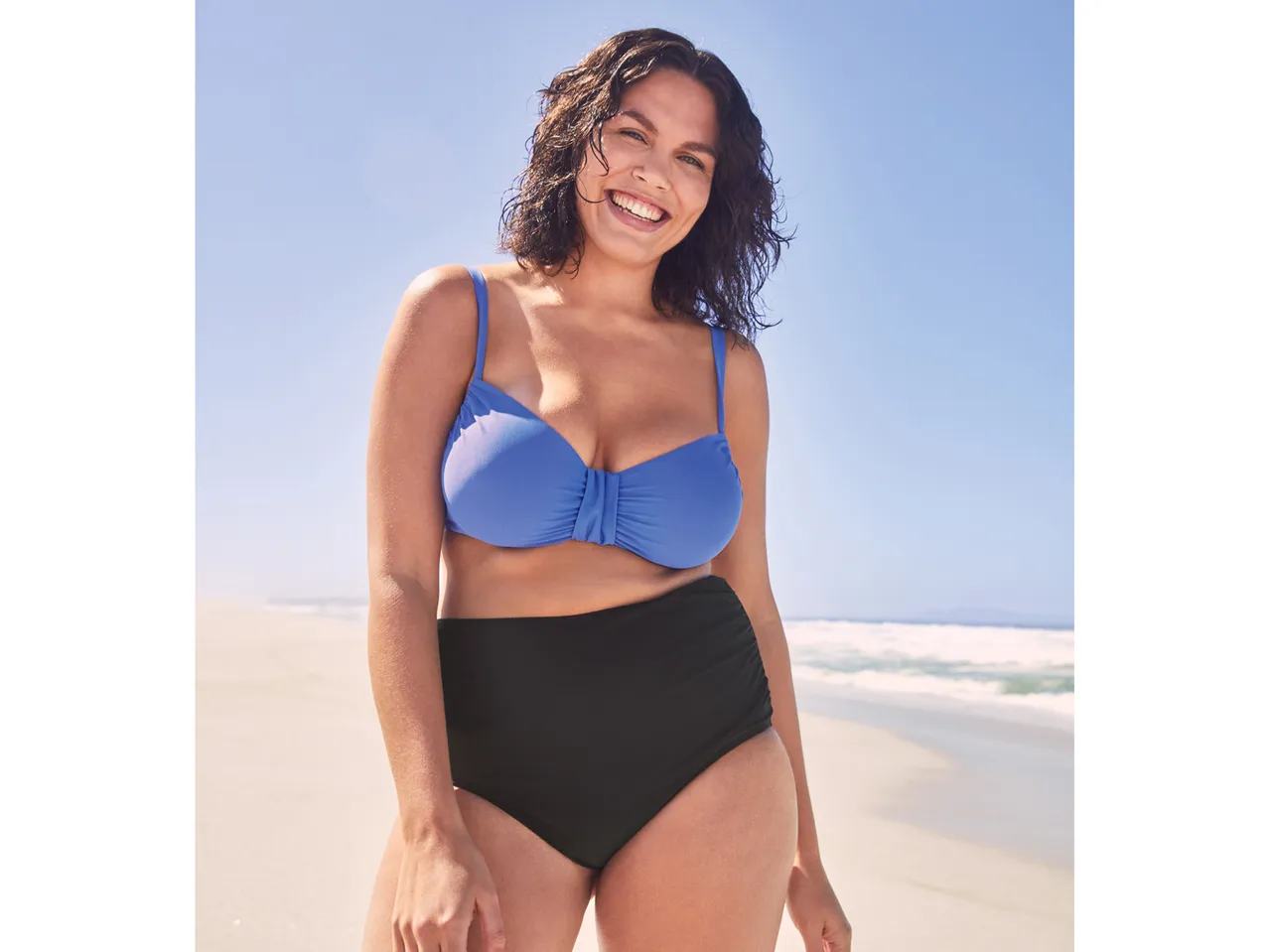 Reggiseno-bikini conformato da donna , prezzo 5.99 EUR
Reggiseno-bikini conformato ...