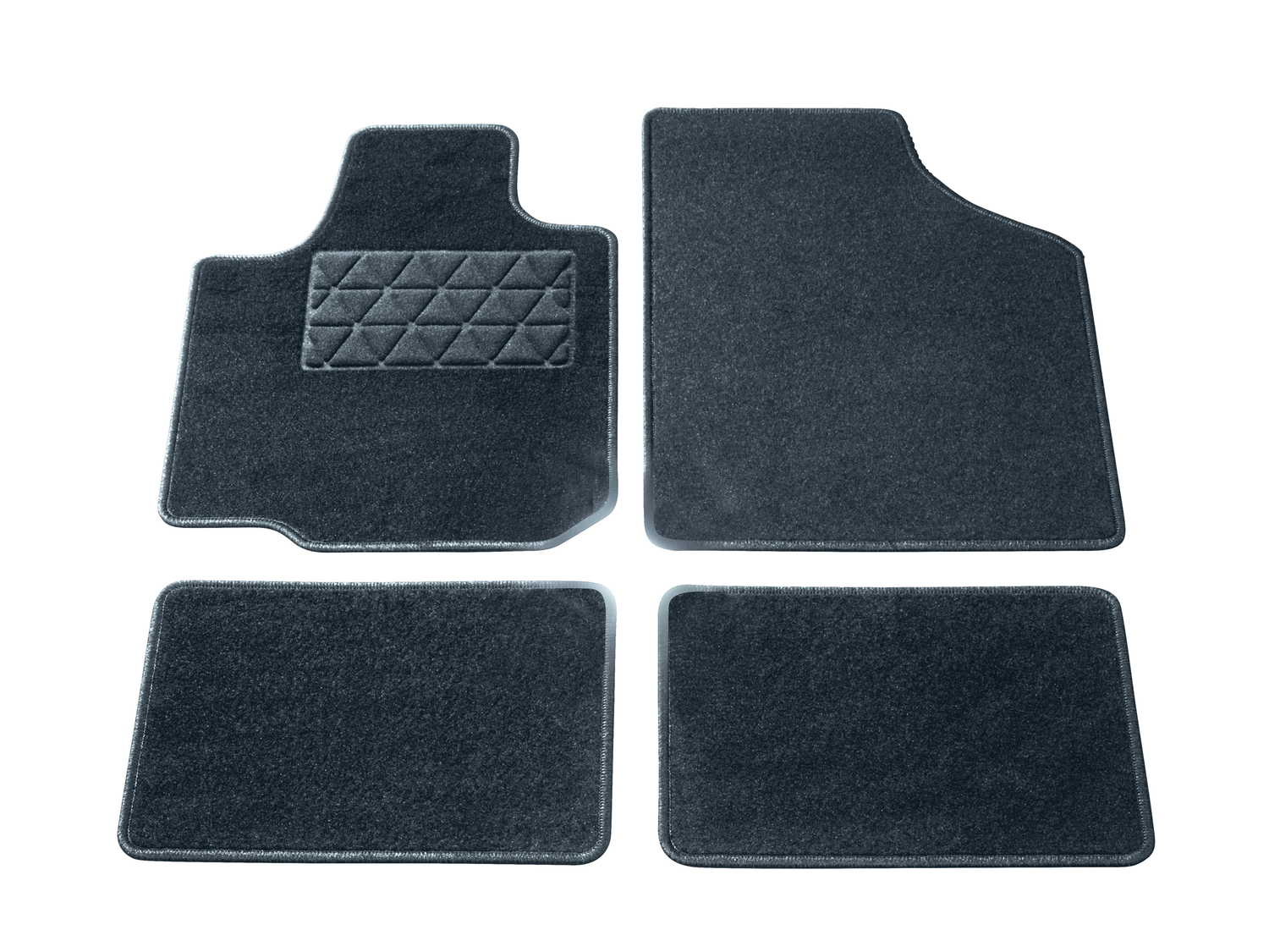 Set tappetini auto Ultimate Speed, prezzo 5.99 € 
4 pezzi 
- Antiscivolo e fonoassorbente
- ...