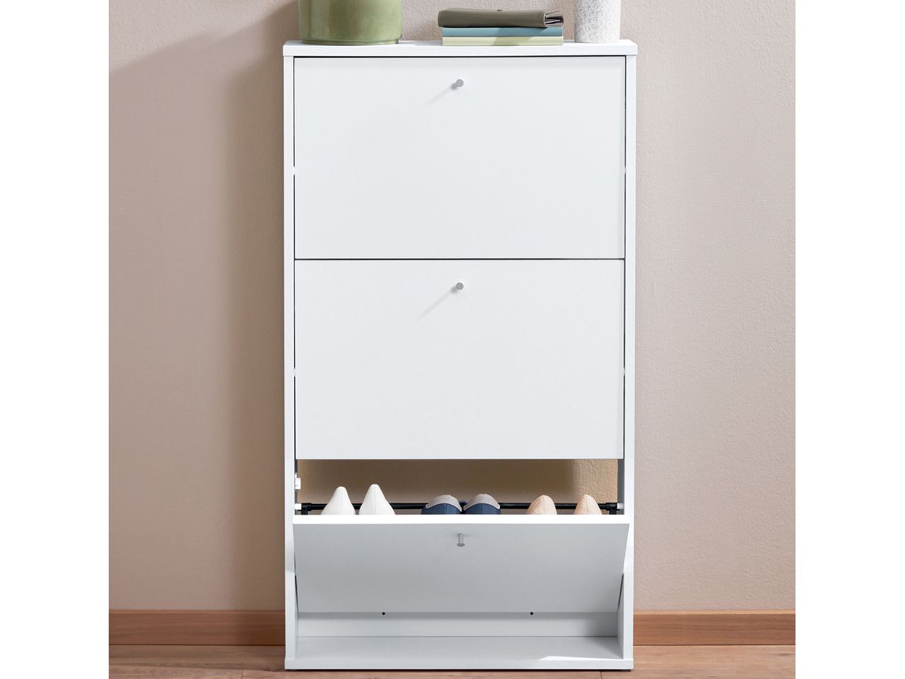 Scarpiera a 3 scomparti , prezzo 49 EUR
Scarpiera a 3 scomparti
- Per 9 paia di ...